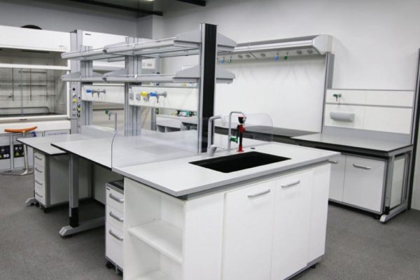 MESA DE LABORATORIO LEVEL PRO H-LSS-1200